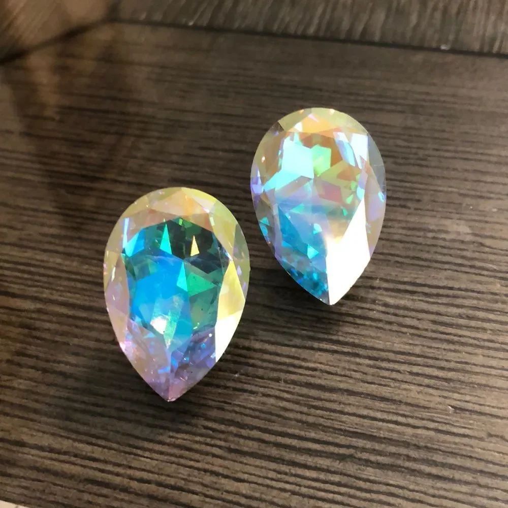 Vintage Cut Glass Aura Borealis Tear Drop Gem Earrings.